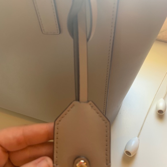 KATE SPADE grey purse like new - Picture 7 of 7